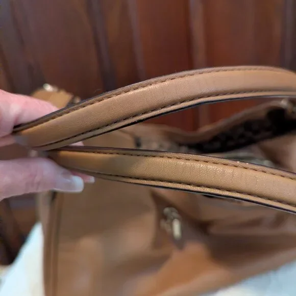 Coach #32221 Madison Carlye Tan Smooth Leather Shoulder Purse Bag - Picture 15 of 16